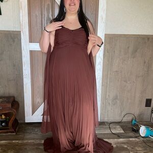 Elegant Brown Evening Gown with Separate Shawl. Size 20